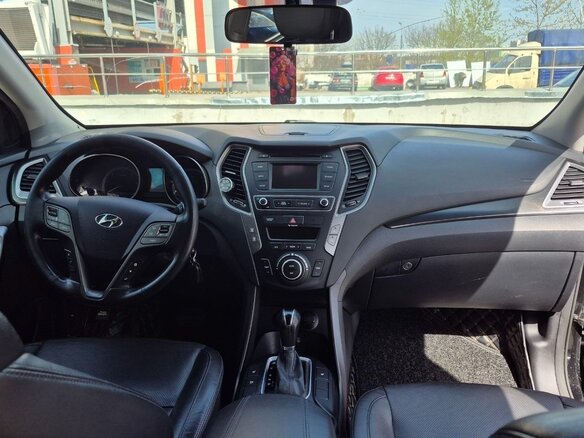 2017 Hyundai Santa Fe III Рестайлинг, чёрный, 2050000 рублей - вид 11