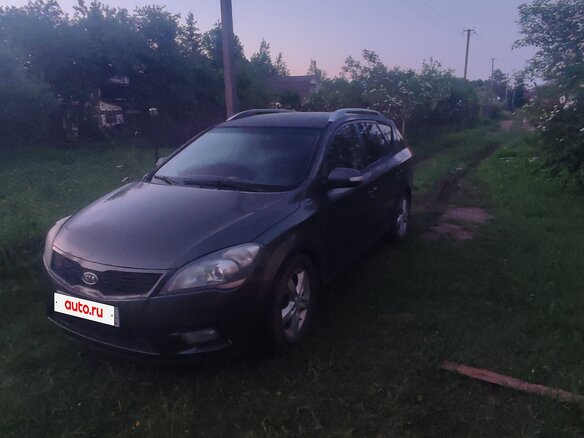 2011 Kia Ceed I Рестайлинг, серебристый, 640000 рублей - вид 1
