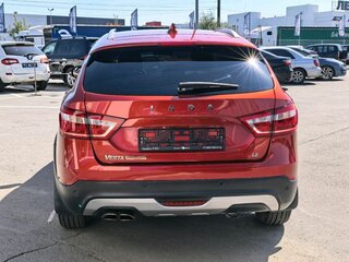 2018 Lada (ВАЗ) Vesta SW Cross I, красный, 1000000 рублей, вид 4