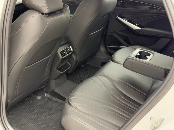 2026 Geely Preface I, белый, 3329990 рублей - вид 16