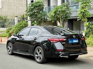 2022 Nissan Sylphy IV (B18), чёрный, 1320000 рублей, вид 4