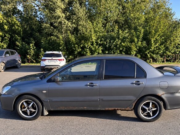2005 Mitsubishi Lancer IX, серый, 230000 рублей - вид 2