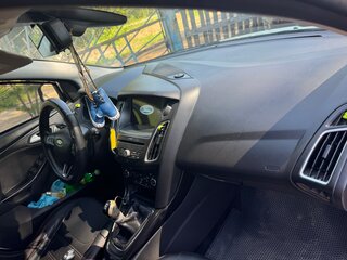 2017 Ford Focus III Рестайлинг, белый, 1200000 рублей, вид 4