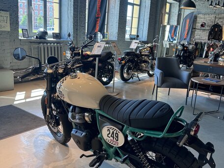 2026 Royal Enfield Bear 650, белый, 738000 рублей, вид 2