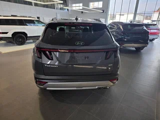 2026 Hyundai Tucson IV Рестайлинг, серебристый, 3500000 рублей, вид 3