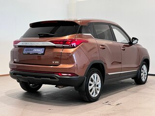 2023 BAIC X35, коричневый, 1355000 рублей, вид 5