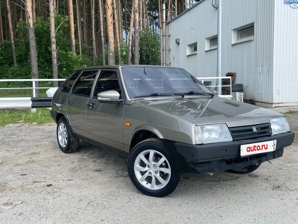 1999 Lada (ВАЗ) 2109, серый