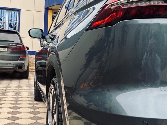 2023 Geely Monjaro (Xingyue L) I, серый, 2800000 рублей - вид 6