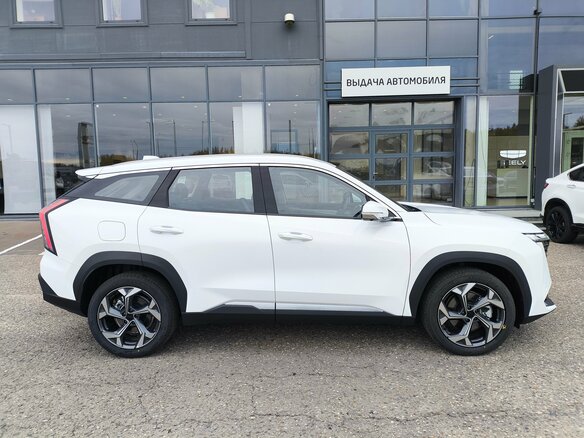 2026 Geely Atlas II, белый, 3449990 рублей - вид 3