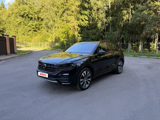 2021 Volkswagen Touareg III, чёрный, 6990000 рублей, вид 1