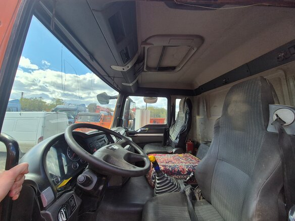 2012 MAN TGS, золотистый, 3450000 рублей - вид 2