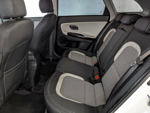 2018 Kia Ceed II Рестайлинг, белый - вид 17