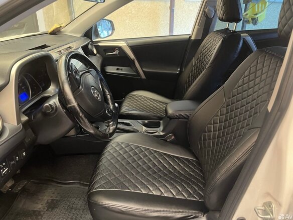 2013 Toyota RAV4 IV (XA40), белый - вид 4