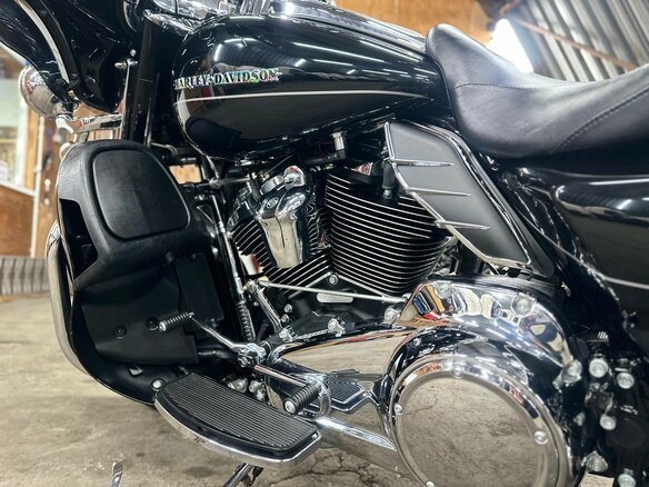 2017 Harley-Davidson Electra Glide, чёрный, 1690000 рублей - вид 14