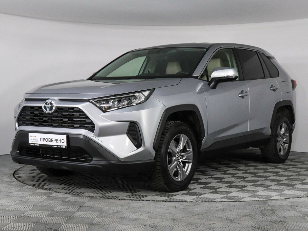 Открыть фотографии: Toyota RAV4 V (XA50)