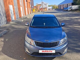 2013 Kia Rio 5-speed III, голубой, 680000 рублей, вид 2