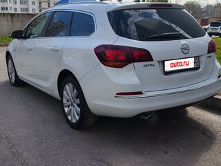 2014 Opel Astra J Рестайлинг, белый, 760000 рублей, вид 3