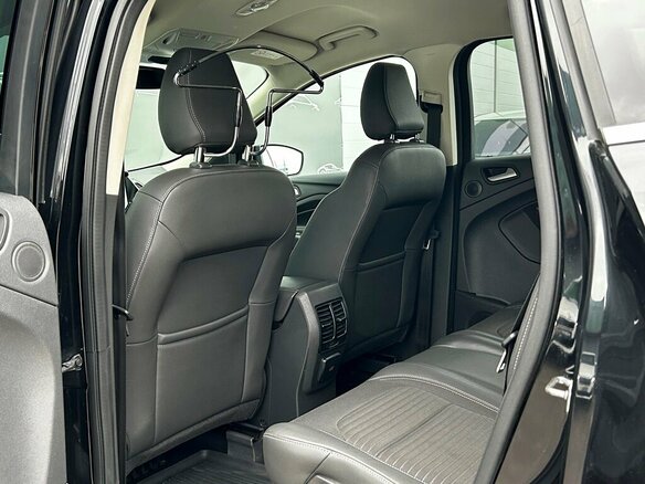 2018 Ford Kuga II Рестайлинг, чёрный, 1551300 рублей - вид 9