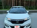 2018 Honda Fit III Рестайлинг, белый, 1385000 рублей - вид 1