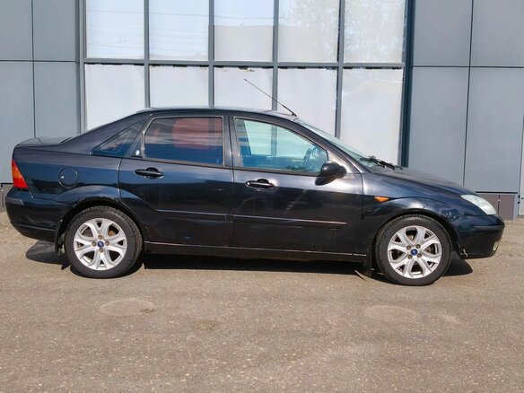 2004 Ford Focus I Рестайлинг, чёрный - вид 3
