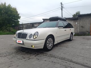1996 Mercedes-Benz E-Класс 300 II (W210, S210), белый, 650000 рублей, вид 1