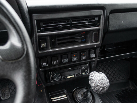 2010 Lada (ВАЗ) 2121 (4x4) Фора I Рестайлинг, белый, 250000 рублей - вид 10