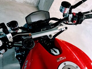 2017 Ducati Monster 1200, красный, 990000 рублей, вид 5