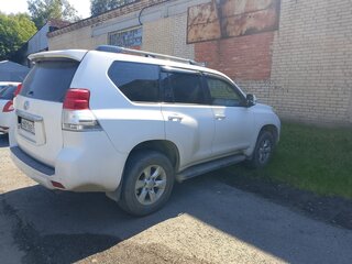 2010 Toyota Land Cruiser Prado 150 Series, белый, 2500000 рублей, вид 4