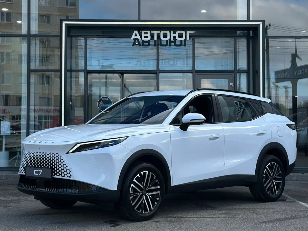 Открыть фотографии: Omoda C7
