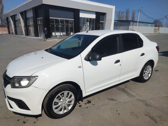 2019 Renault Logan II Рестайлинг, белый, 580000 рублей