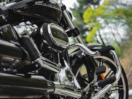 2020 Harley-Davidson Breakout, чёрный, 2300000 рублей, вид 4