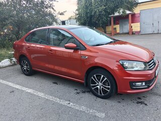 2017 Volkswagen Polo V Рестайлинг, красный, 1100000 рублей, вид 2