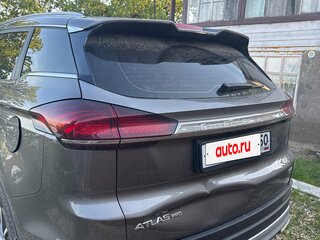 2023 Geely Atlas Pro, серый, 1700000 рублей, вид 4