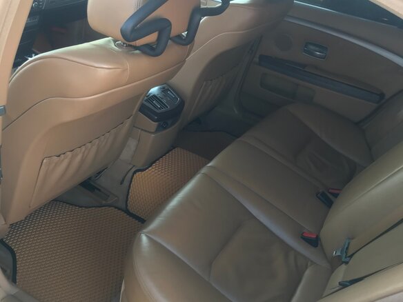 2005 BMW 7 серии 740i IV (E65/E66) Рестайлинг, белый, 1380000 рублей - вид 9