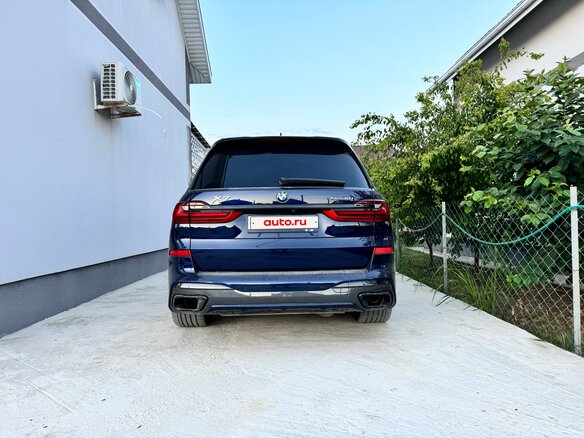 2019 BMW X7 40i I (G07), синий, 6500000 рублей - вид 19
