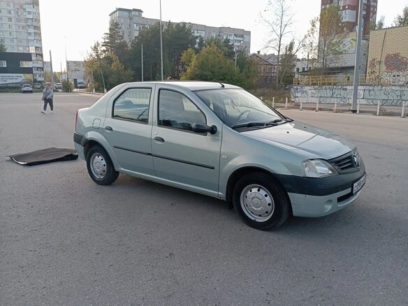 2006 Renault Logan I, зелёный - вид 1