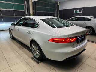 2017 Jaguar XF II, белый, 2250000 рублей, вид 4