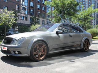 2003 Mercedes-Benz E-Класс AMG 55 AMG III (W211, S211), серебристый, 2100000 рублей, вид 1