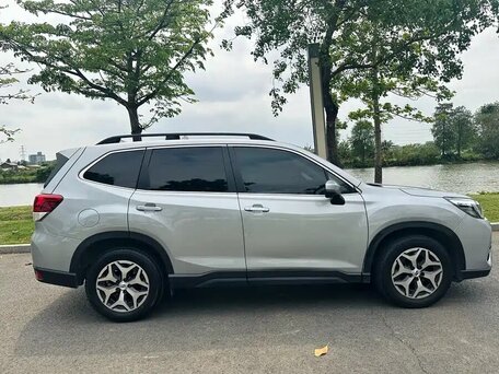 2021 Subaru Forester V Рестайлинг, серебристый, 2154000 рублей, вид 3