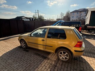 2002 Volkswagen Golf IV, жёлтый, 320000 рублей, вид 3