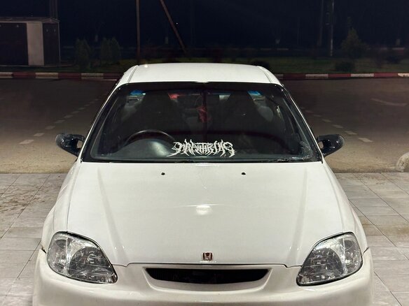 2000 Honda Civic Ferio II, белый, 330000 рублей - вид 1