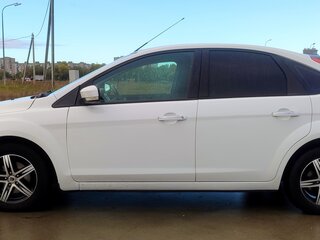 2010 Ford Focus II Рестайлинг, белый, 688000 рублей, вид 5