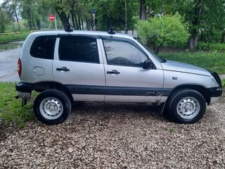 2008 Chevrolet Niva I, серебристый, 310000 рублей, вид 3