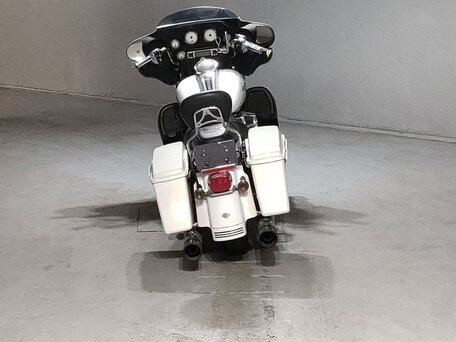 2008 Harley-Davidson Street Glide, белый, 537000 рублей, вид 4