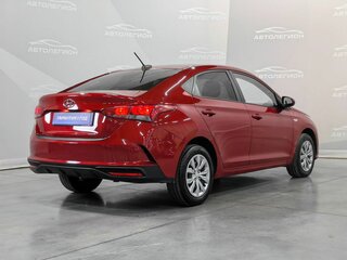 2021 Hyundai Solaris II Рестайлинг, красный, 1420000 рублей, вид 5