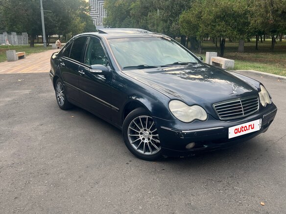 2002 Mercedes-Benz C-Класс 180 II (W203), чёрный - вид 1