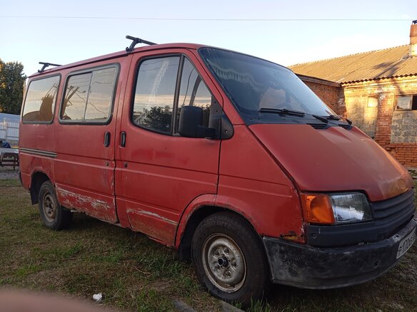 1990 Ford Transit, красный, 120000 рублей - вид 4