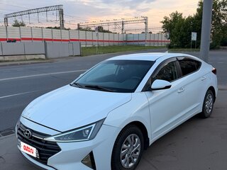 2019 Hyundai Elantra VI (AD) Рестайлинг, белый, 780000 рублей, вид 1