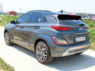2022 Hyundai Kona I Рестайлинг, серый, 1767000 рублей, вид 4