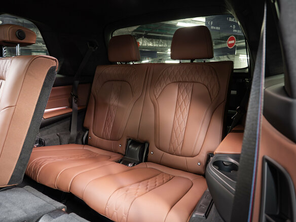 2026 BMW X7 40d I (G07) Рестайлинг, серый, 17450000 рублей - вид 22